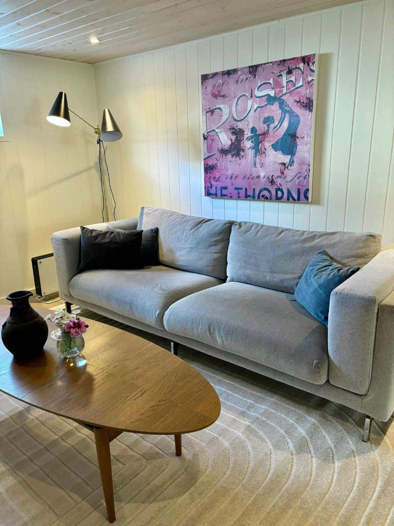 Down Town Apartment With Outside Area In Villa Kristiansand Exterior photo
